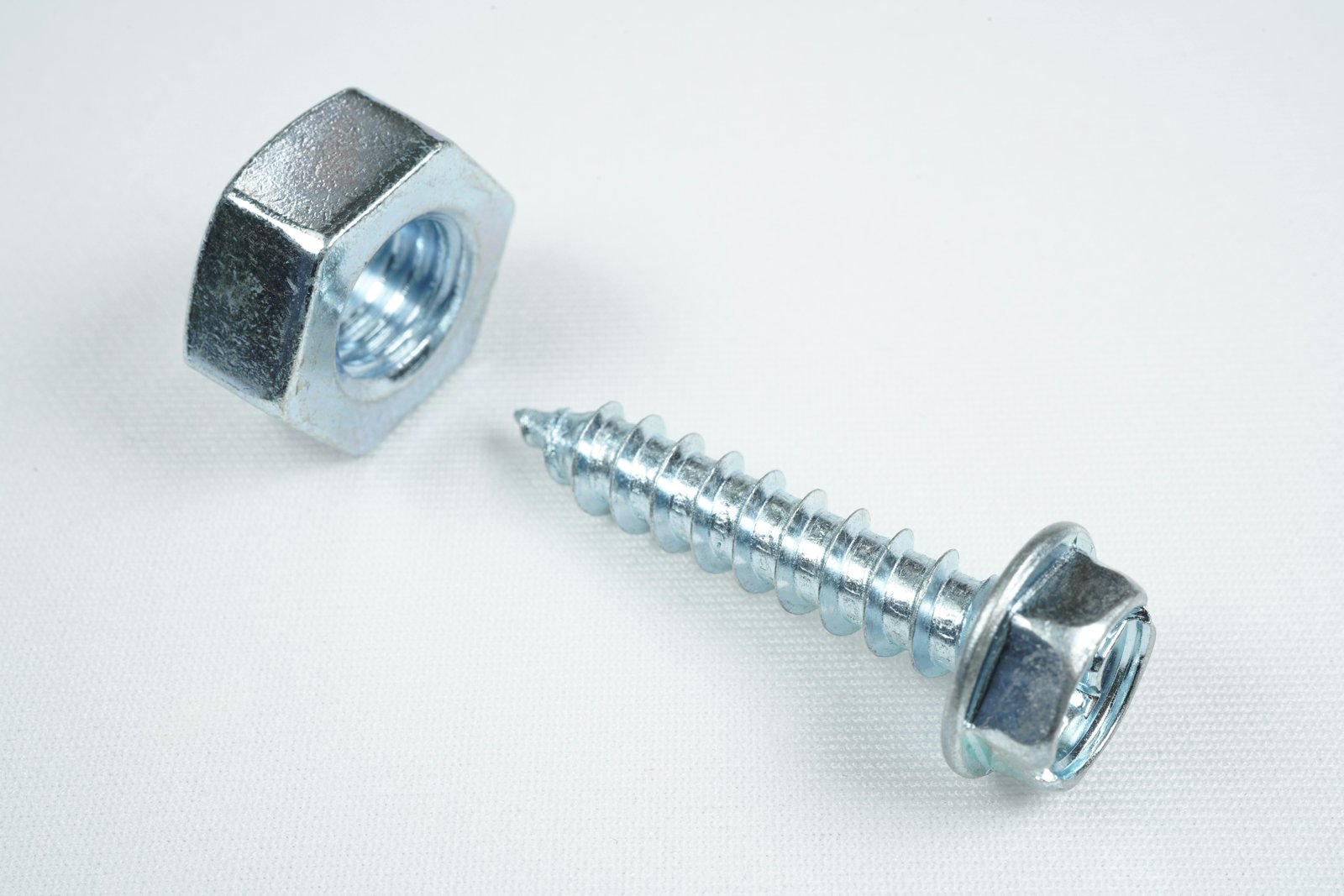 Threaded Rod M16 x 1000mm Grade 8.8 (HDG)
